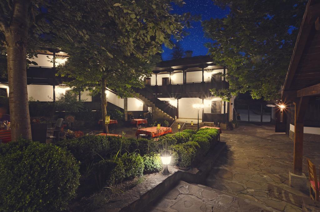 גברובו Family Hotel Fenerite מראה חיצוני תמונה
