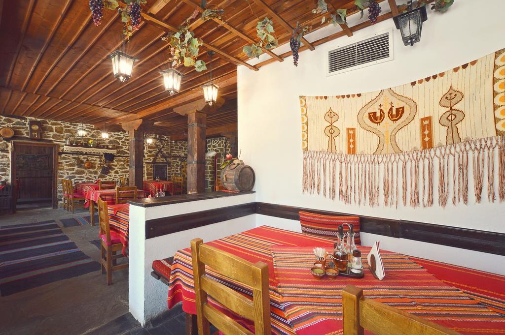 גברובו Family Hotel Fenerite מראה חיצוני תמונה