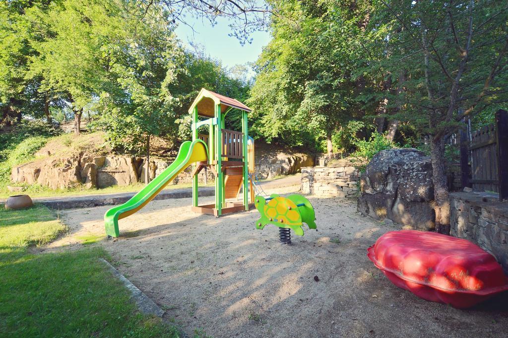 גברובו Family Hotel Fenerite מראה חיצוני תמונה
