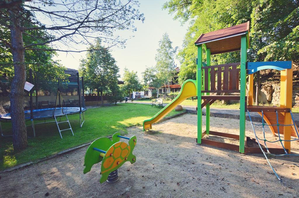 גברובו Family Hotel Fenerite מראה חיצוני תמונה