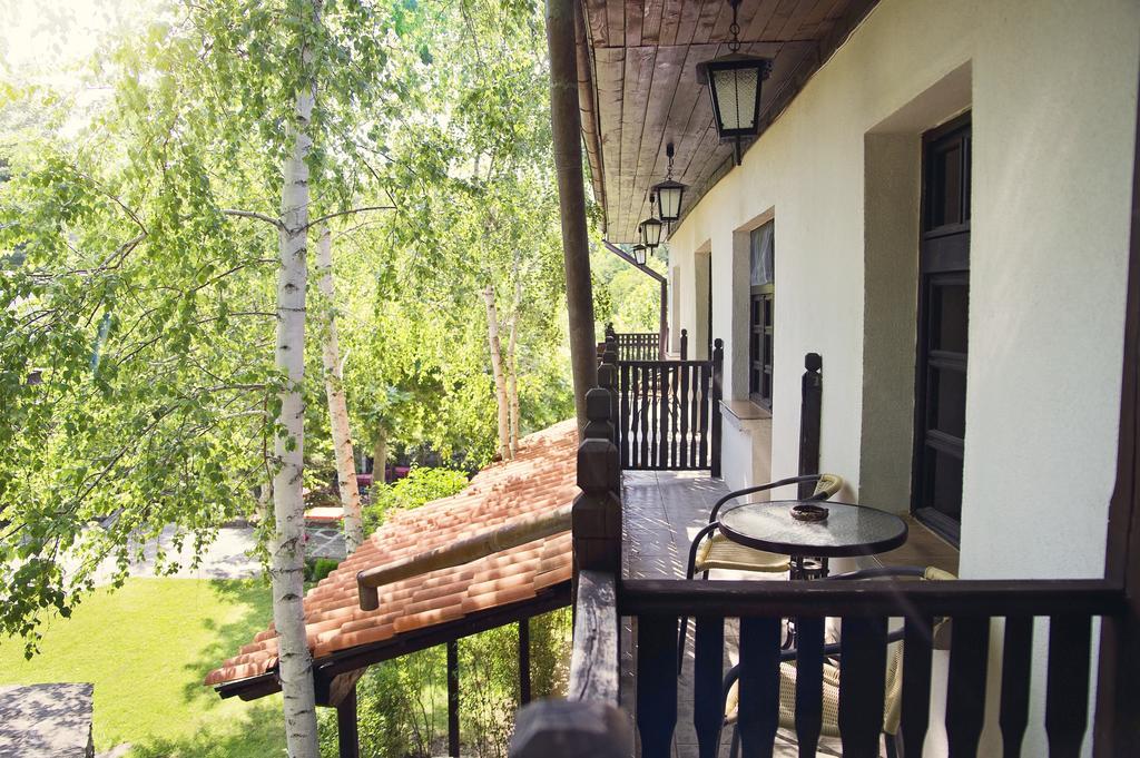 גברובו Family Hotel Fenerite מראה חיצוני תמונה