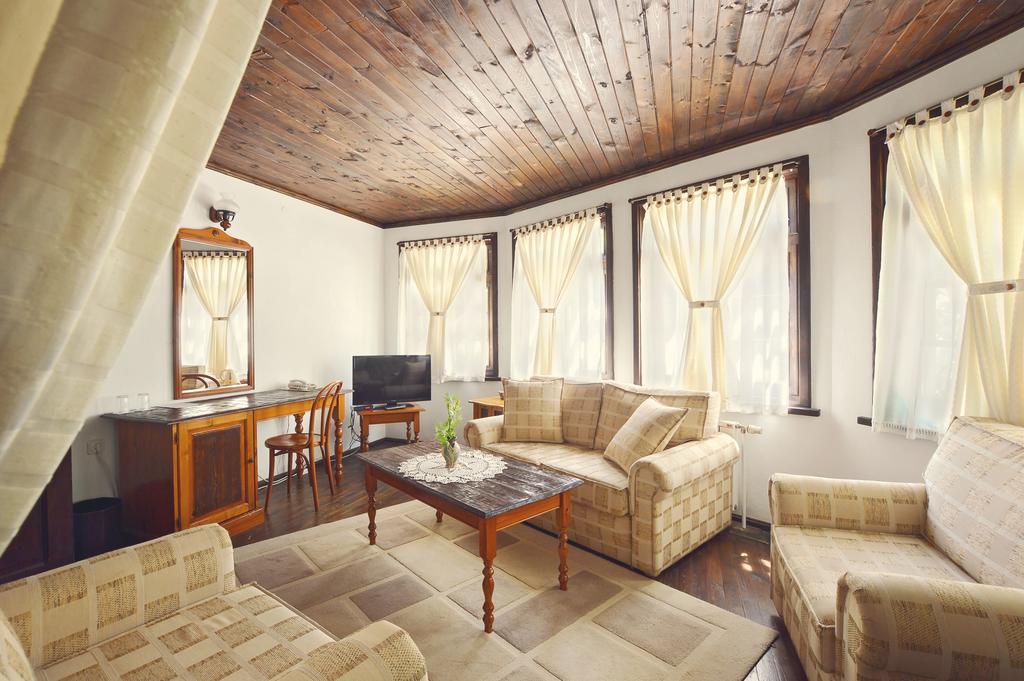 גברובו Family Hotel Fenerite מראה חיצוני תמונה