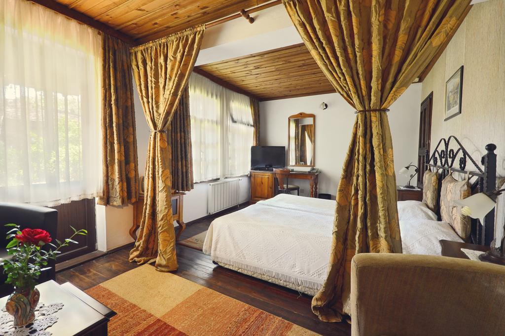 גברובו Family Hotel Fenerite מראה חיצוני תמונה