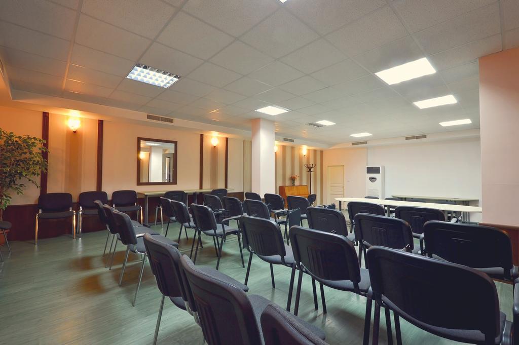 גברובו Family Hotel Fenerite מראה חיצוני תמונה