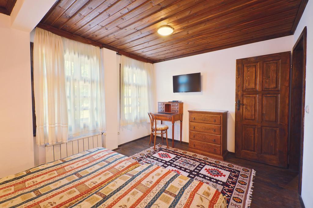 גברובו Family Hotel Fenerite מראה חיצוני תמונה