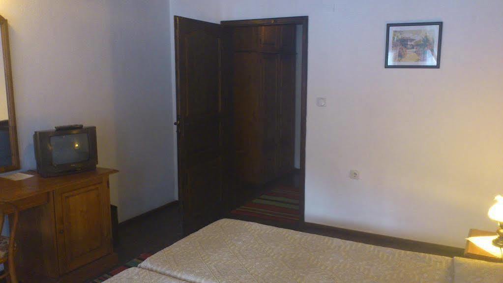 גברובו Family Hotel Fenerite מראה חיצוני תמונה