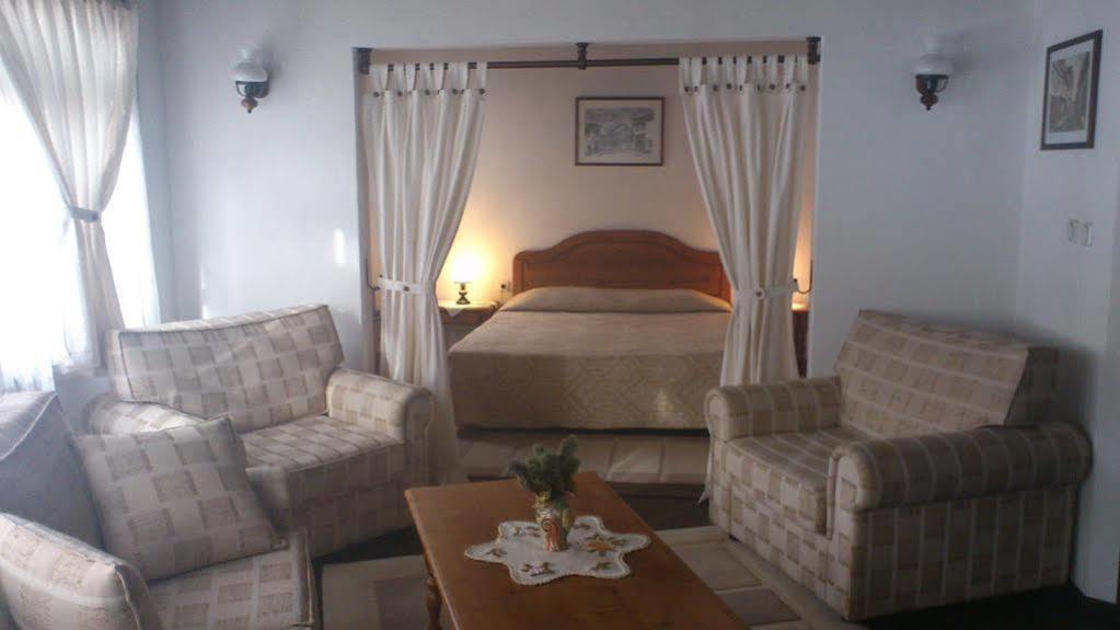 גברובו Family Hotel Fenerite מראה חיצוני תמונה